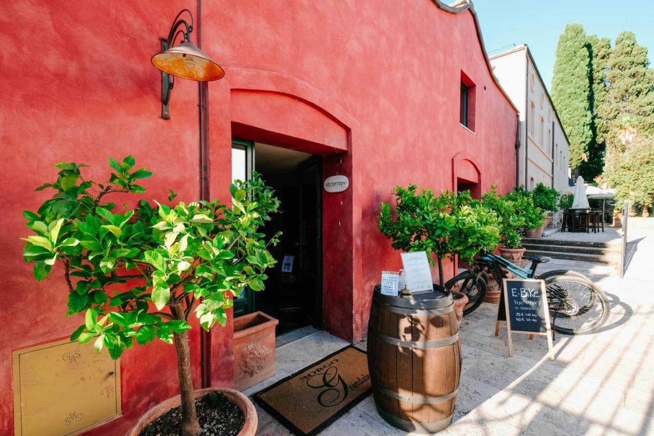 Borgo Grondaie Aparthotel Siena