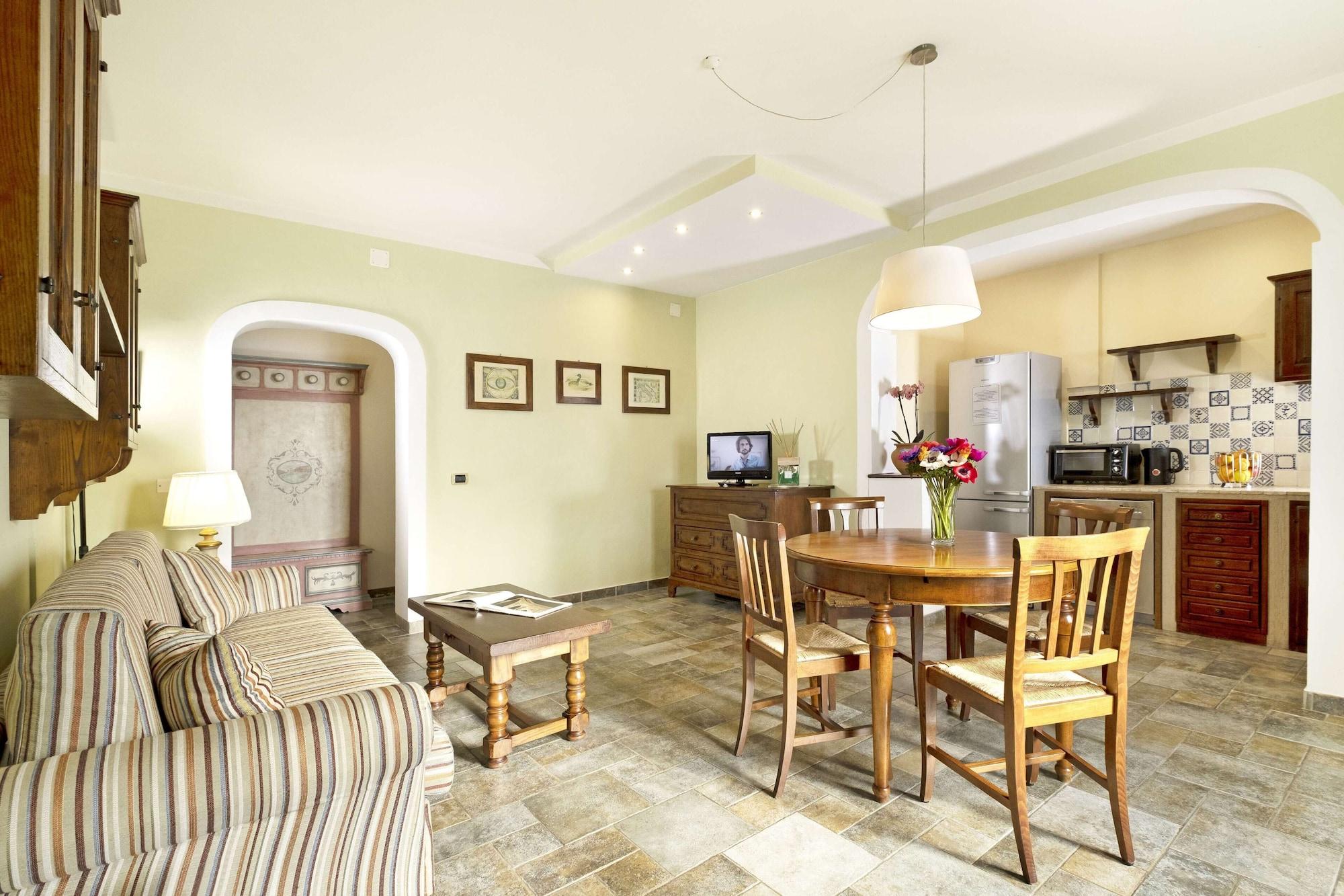 Borgo Grondaie Aparthotel Siena